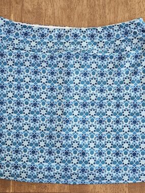 Ekouaer Blue Mosaic Print Women’s Skort Size LARGE